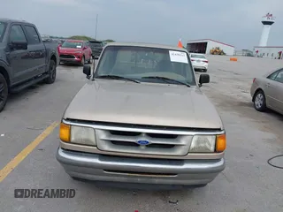 1996 Ford Ranger XL z VIN 1FTCR14A8TPA44853, wystawiony jako IAAI lot #42430513 z przebiegiem 178 534 mil mil oraz . Historia ofert i sprzedaży dostępna na DreamBid. Obrazek 14.