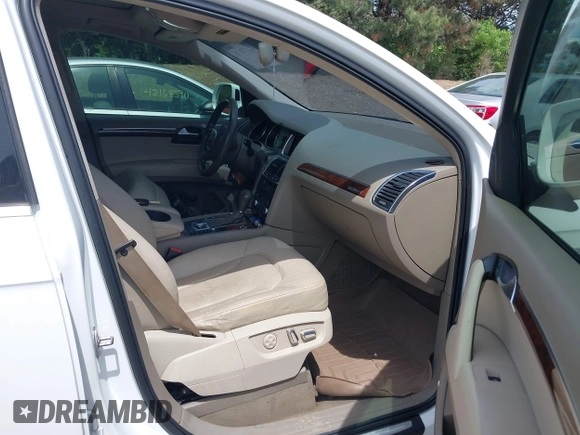 2011 Audi Q7 S line с VIN WA1DGAFE2BD006121, выставлен на аукционе IAAI как лот 42177073 с пробегом 212 163 миль миль и . История ставок и продаж доступна на DreamBid. Изображение 5.