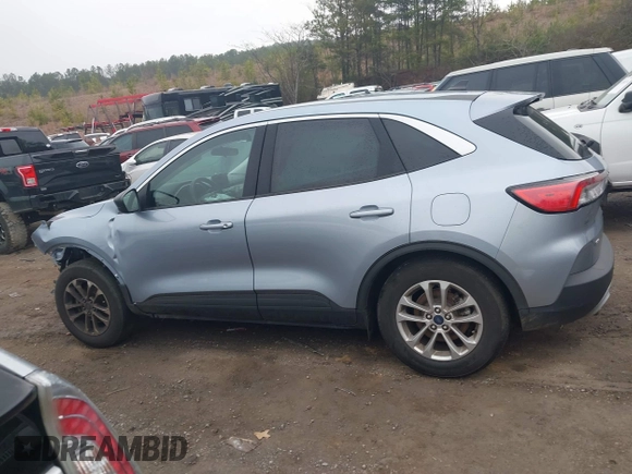 2022 Ford Escape SE z VIN 1FMCU0G66NUA90987, wystawiony jako IAAI lot #41527854 z przebiegiem 16 959 mil mil oraz . Historia ofert i sprzedaży dostępna na DreamBid. Obrazek 13.