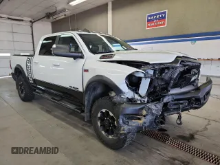 2020 Ram 2500 Power Wagon z VIN 3C6TR5EJ5LG126296, wystawiony jako Copart lot #57616555 z przebiegiem 67 960 mil mil oraz Szkoda całkowita • Salvage title. Historia ofert i sprzedaży dostępna na DreamBid. Obrazek 4.