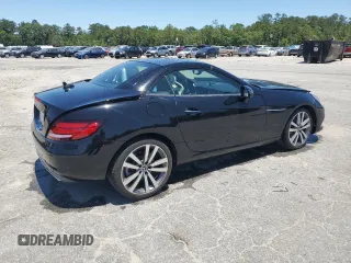 2019 Mercedes-Benz SLC 300 z VIN WDDPK3JA3KF160252, wystawiony jako Copart lot #57570755 z przebiegiem 6 471 mil mil oraz Szkoda całkowita • Salvage title. Historia ofert i sprzedaży dostępna na DreamBid. Obrazek 3.