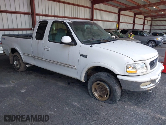1997 Ford F-150 XL с VIN 1FTDX18W4VNB21720, выставлен на аукционе IAAI как лот 42578603 с пробегом 160 437 миль миль и . История ставок и продаж доступна на DreamBid. Изображение 1.