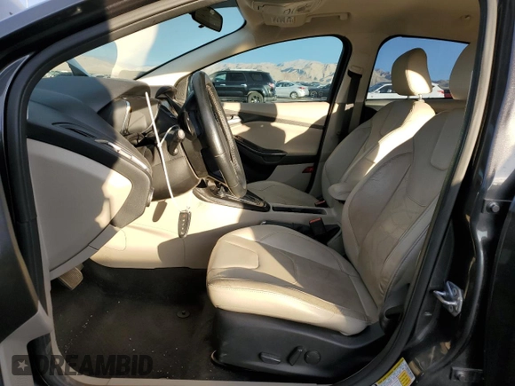 2015 Ford Focus Electric with VIN 1FADP3R40FL348785, listed as a Copart auction lot 84516374 with 85,633 mi miles and Salvage title. Bid and sale history available at DreamBid. Image 7.