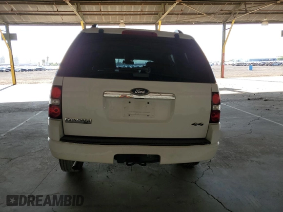 2010 Ford Explorer XLT z VIN 1FMEU7DE4AUA83284, wystawiony jako Copart lot #62513215 z przebiegiem 134 656 mil mil oraz Szkoda całkowita • Salvage title. Historia ofert i sprzedaży dostępna na DreamBid. Obrazek 6.