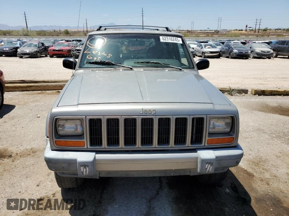 2000 Jeep Cherokee with VIN 1J4FF48S6YL136689, listed as a Copart auction lot 62316245 with 211,100 mi miles and Clean title. Bid and sale history available at DreamBid. Image 5.