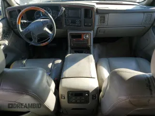 2003 Cadillac Escalade z VIN 1GYEC63T63R317510, wystawiony jako Copart lot #48515195 z przebiegiem 398 303 mil mil oraz Czysty tytuł • Clean title. Historia ofert i sprzedaży dostępna na DreamBid. Obrazek 8.