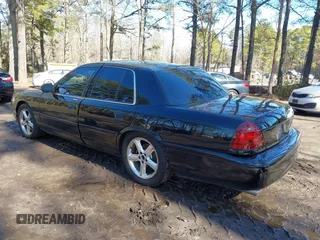 2003 Mercury Marauder with VIN 2MEHM75V33X628952, listed as a IAAI auction lot 41534323 with 92,228 mi miles. Bid and sale history available at carsss.com. Image 3.