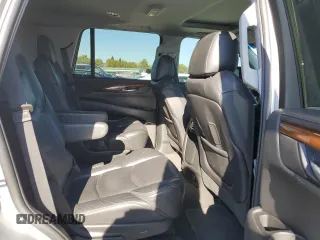 2020 Cadillac Escalade Luxury z VIN 1GYS4BKJ2LR127115, wystawiony jako Copart lot #70709034 z przebiegiem 88 210 mil mil oraz Szkoda całkowita • Salvage title. Historia ofert i sprzedaży dostępna na DreamBid. Obrazek 11.