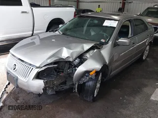 2009 Mercury Milan Premier with VIN 3MEHM08Z39R627040, listed as a IAAI auction lot 40108495 with 191,614 mi miles. Bid and sale history available at carsss.com. Image 2.