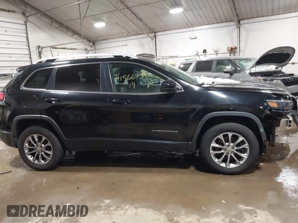 2019 Jeep Cherokee Latitude Plus with VIN 1C4PJMLB8KD181943, listed as a IAAI auction lot 41566439 with 151,118 mi miles and . Bid and sale history available at DreamBid. Image 13.