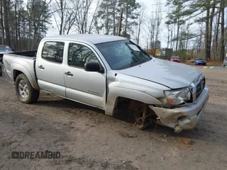 2005 Toyota Tacoma z VIN 5TELU42N55Z069789, wystawiony jako IAAI lot #41320317 z przebiegiem 198 262 mil mil oraz . Historia ofert i sprzedaży dostępna na DreamBid. Obrazek 1.