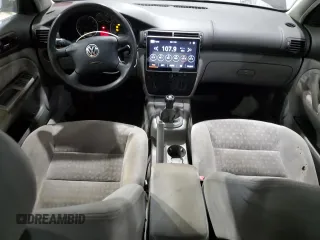 2003 Volkswagen Passat GLS z VIN WVWPD63B33P244885, wystawiony jako Copart lot #41471955 z przebiegiem 147 198 mil mil oraz Szkoda całkowita • Salvage title. Historia ofert i sprzedaży dostępna na DreamBid. Obrazek 8.