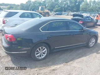 2016 Volkswagen Passat S with VIN 1VWAT7A30GC058676, listed as a IAAI auction lot 39978574 with Not provided miles and . Bid and sale history available at DreamBid. Image 4.