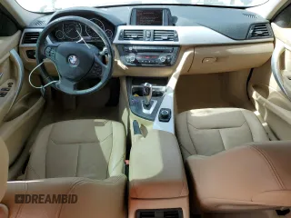2013 BMW 3 Series 320i xDrive с VIN WBA3C3C53DF979218, выставлен на аукционе Copart как лот 54773715 с пробегом 154 369 миль миль и Списание • Salvage title. История ставок и продаж доступна на DreamBid. Изображение 8.
