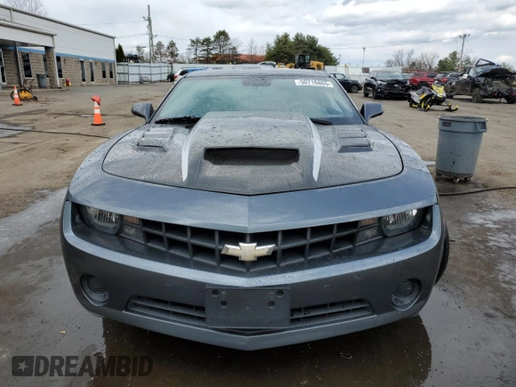 2011 Chevrolet Camaro 2LS z VIN 2G1FA1ED9B9115870, wystawiony jako Copart lot #50716865 z przebiegiem 171 936 mil mil oraz Szkoda całkowita • Salvage title. Historia ofert i sprzedaży dostępna na DreamBid. Obrazek 5.