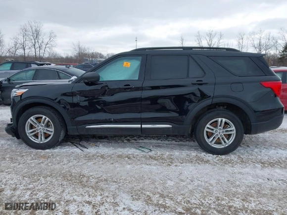 2022 Ford Explorer XLT with VIN 1FMSK7DH9NGC29184, listed as a IAAI auction lot 41617152 with NaN miles. Bid and sale history available at carsss.com. Image 14.