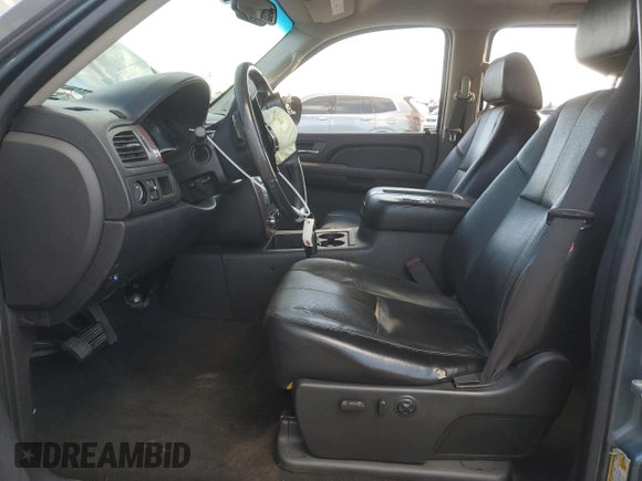 2007 Chevrolet Silverado 1500 LT w/1LT with VIN 2GCEC13J571542006, listed as a Copart auction lot 41470855 with 196,101 mi miles and Salvage Title. Bid and sale history available at carsss.com. Image 7.