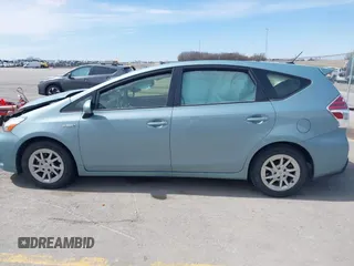 2017 Toyota Prius Two with VIN JTDZN3EU3HJ073987, listed as a IAAI auction lot 41962458 with 84,464 mi miles and . Bid and sale history available at DreamBid. Image 14.