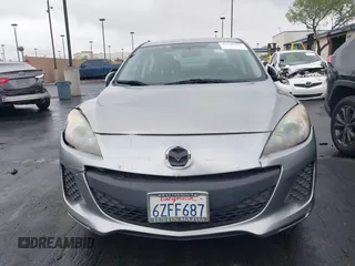 2013 Mazda 3 i Touring z VIN JM1BL1VP9D1776008, wystawiony jako IAAI lot #42185317 z przebiegiem 174 085 mil mil oraz . Historia ofert i sprzedaży dostępna na DreamBid. Obrazek 13.