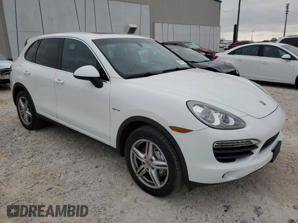 2012 Porsche Cayenne S Hybrid z VIN WP1AE2A20CLA92536, wystawiony jako Copart lot #87667355 z przebiegiem 117 267 mil mil oraz Czysty tytuł • Clean title. Historia ofert i sprzedaży dostępna na DreamBid. Obrazek 4.