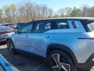 2023 Fisker Ocean Ultra z VIN VCF1UBU27PG006332, wystawiony jako IAAI lot #41860488 z przebiegiem Nie podano mil oraz . Historia ofert i sprzedaży dostępna na DreamBid. Obrazek 14.