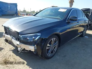 2021 Mercedes-Benz E 350 with VIN W1KZF8DB5MA912435, listed as a IAAI auction lot 42311200 with 32,631 mi miles and . Bid and sale history available at DreamBid. Image 18.