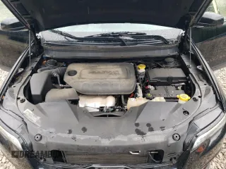 2019 Jeep Cherokee Latitude с VIN 1C4PJLCB5KD357468, выставлен на аукционе Copart как лот 57979625 с пробегом 69 644 миль миль и Списание • Salvage title. История ставок и продаж доступна на DreamBid. Изображение 12.