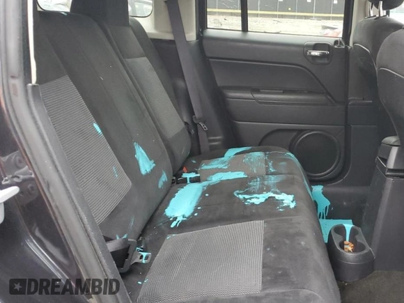2016 Jeep Patriot Latitude with VIN 1C4NJRFB2GD587062, listed as a Copart auction lot 43971305 with 135,744 mi miles and Salvage Title. Bid and sale history available at carsss.com. Image 12.