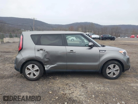 2015 Kia Soul with VIN KNDJN2A2XF7160582, listed as a IAAI auction lot 42040569 with 47,986 mi miles and . Bid and sale history available at DreamBid. Image 13.