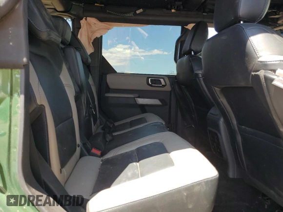 2022 Ford Bronco с VIN 1FMEE5DP0NLA72491, выставлен на аукционе Copart как лот 62482815 с пробегом 80 184 миль миль и Списание • Salvage title. История ставок и продаж доступна на DreamBid. Изображение 10.