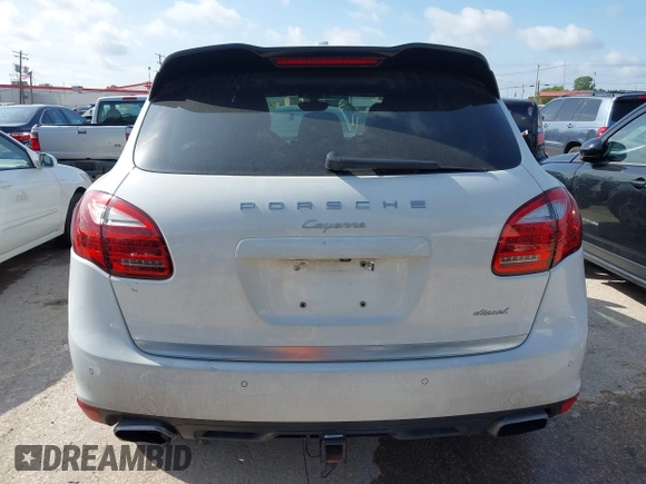 2014 Porsche Cayenne Diesel с VIN WP1AF2A22ELA34301, выставлен на аукционе IAAI как лот 42749071 с пробегом 126 593 миль миль и . История ставок и продаж доступна на DreamBid. Изображение 16.