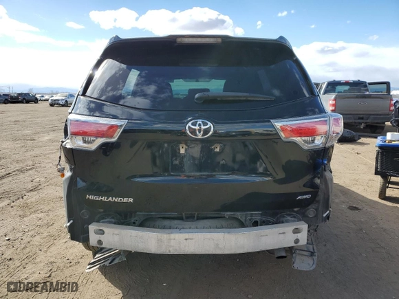 2016 Toyota Highlander LE with VIN 5TDBKRFH2GS330914, listed as a Copart auction lot 46844925 with 136,702 mi miles and Salvage Title. Bid and sale history available at carsss.com. Image 6.