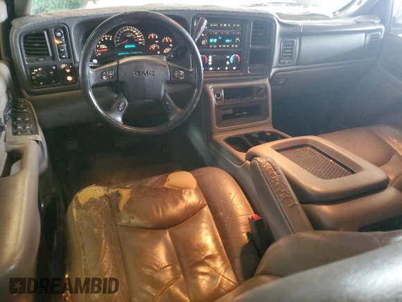 2004 GMC Yukon SLE with VIN 1GKEK13T94J210449, listed as a Copart auction lot 48024255 with 262,562 mi miles and Clean Title. Bid and sale history available at carsss.com. Image 8.
