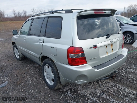 2004 Toyota Highlander with VIN JTEEP21A640034918, listed as a IAAI auction lot 41854941 with 198,597 mi miles. Bid and sale history available at carsss.com. Image 3.