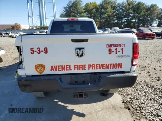 2015 Ram 2500 Tradesman z VIN 3C6TR5HT3FG693219, wystawiony jako Copart lot #76482764 z przebiegiem 41 818 mil mil oraz Szkoda całkowita • Salvage title. Historia ofert i sprzedaży dostępna na DreamBid. Obrazek 6.