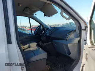 2016 Ford Transit Cargo z VIN 1FTYE1YM2GKB48893, wystawiony jako IAAI lot #41915007 z przebiegiem 234 934 mil mil oraz . Historia ofert i sprzedaży dostępna na DreamBid. Obrazek 5.