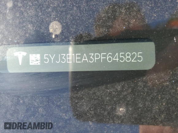 2023 Tesla Model 3 z VIN 5YJ3E1EA3PF645825, wystawiony jako Copart lot #57907795 z przebiegiem 18 810 mil mil oraz Szkoda całkowita • Salvage title. Historia ofert i sprzedaży dostępna na DreamBid. Obrazek 12.