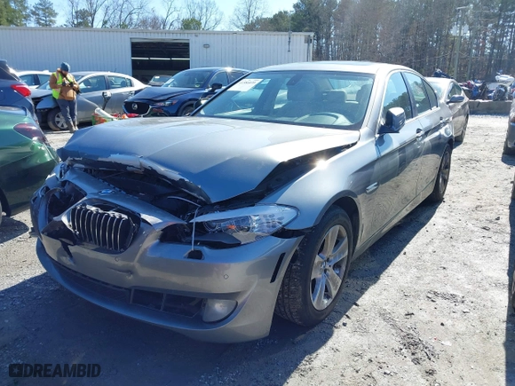 2012 BMW 5 Series 528i with VIN WBAXG5C56CDX06186, listed as a IAAI auction lot 41586039 with 130,114 mi miles. Bid and sale history available at carsss.com. Image 17.