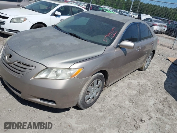 2008 Toyota Camry LE with VIN 4T1BE46K18U772114, listed as a IAAI auction lot 41983497 with 278,951 mi miles. Bid and sale history available at carsss.com. Image 2.