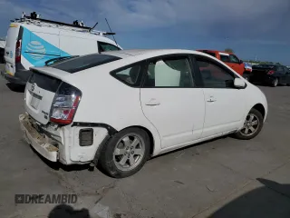 2004 Toyota Prius with VIN JTDKB20U340078473, listed as a Copart auction lot 52633955 with 146,932 mi miles and Salvage Title. Bid and sale history available at DreamBid. Image 3.