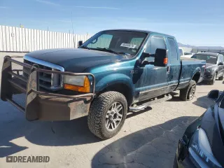 1999 Ford Super Duty F-250 XL with VIN 1FTNX21FXXEA10953, listed as a Copart auction lot 48265875 with 212,128 mi miles and Salvage Title. Bid and sale history available at carsss.com. Image 1.