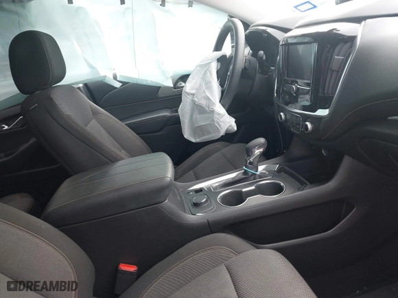 2021 Chevrolet Traverse LS with VIN 1GNERFKW9MJ228909, listed as a IAAI auction lot 41024869 with 61,943 mi miles. Bid and sale history available at carsss.com. Image 5.