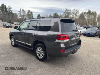 2017 Toyota Land Cruiser z VIN JTMCY7AJ5H4049172, wystawiony jako IAAI lot #41925730 z przebiegiem 204 444 mil mil oraz . Historia ofert i sprzedaży dostępna na DreamBid. Obrazek 3.