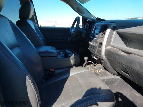 2018 Ram 2500 Tradesman with VIN 3C6UR5CL2JG379050, listed as a IAAI auction lot 41534736 with 172,792 mi miles. Bid and sale history available at carsss.com. Image 5.