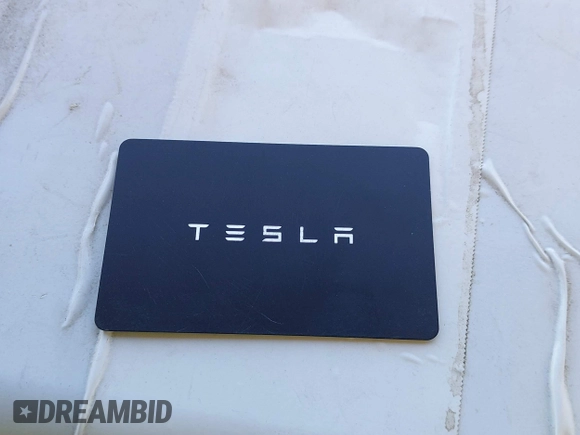 2024 Tesla Model Y Long Range z VIN 7SAYGAEE8RF088791, wystawiony jako IAAI lot #42185399 z przebiegiem 15 339 mil mil oraz . Historia ofert i sprzedaży dostępna na DreamBid. Obrazek 11.