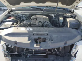 2013 Cadillac Escalade ESV Premium z VIN 1GYS4JEF6DR173775, wystawiony jako Copart lot #46567645 z przebiegiem 248 838 mil mil oraz Szkoda całkowita • Salvage title. Historia ofert i sprzedaży dostępna na DreamBid. Obrazek 13.