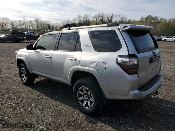 2023 Toyota 4Runner TRD Off Road with VIN JTEPU5JR8P6124744, listed as a Copart auction lot 54275665 with 39,868 mi miles and Salvage Title. Bid and sale history available at carsss.com. Image 2.