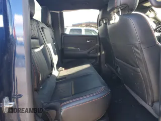 2023 Nissan Frontier Pro-4X z VIN 1N6ED1EK0PN610517, wystawiony jako Copart lot #87213324 z przebiegiem 51 648 mil mil oraz Szkoda całkowita • Salvage title. Historia ofert i sprzedaży dostępna na DreamBid. Obrazek 10.