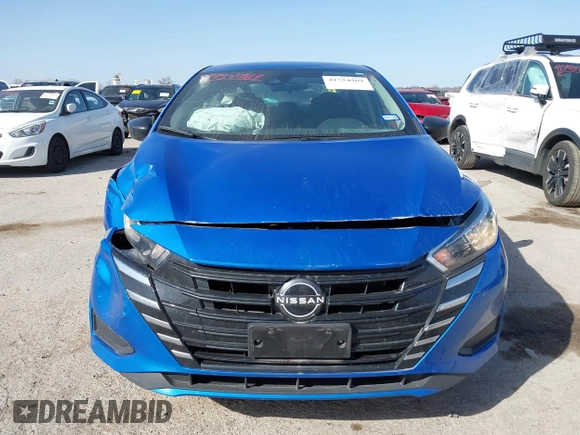 2024 Nissan Versa S z VIN 3N1CN8DV6RL845148, wystawiony jako IAAI lot #41734969 z przebiegiem 24 896 mil mil oraz . Historia ofert i sprzedaży dostępna na DreamBid. Obrazek 12.