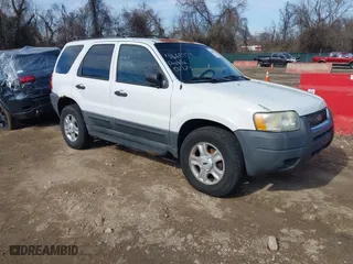 2003 Ford Escape XLT Popular 2 with VIN 1FMCU93163KB78008, listed as a IAAI auction lot 41660779 with 153,898 mi miles. Bid and sale history available at carsss.com. Image 1.